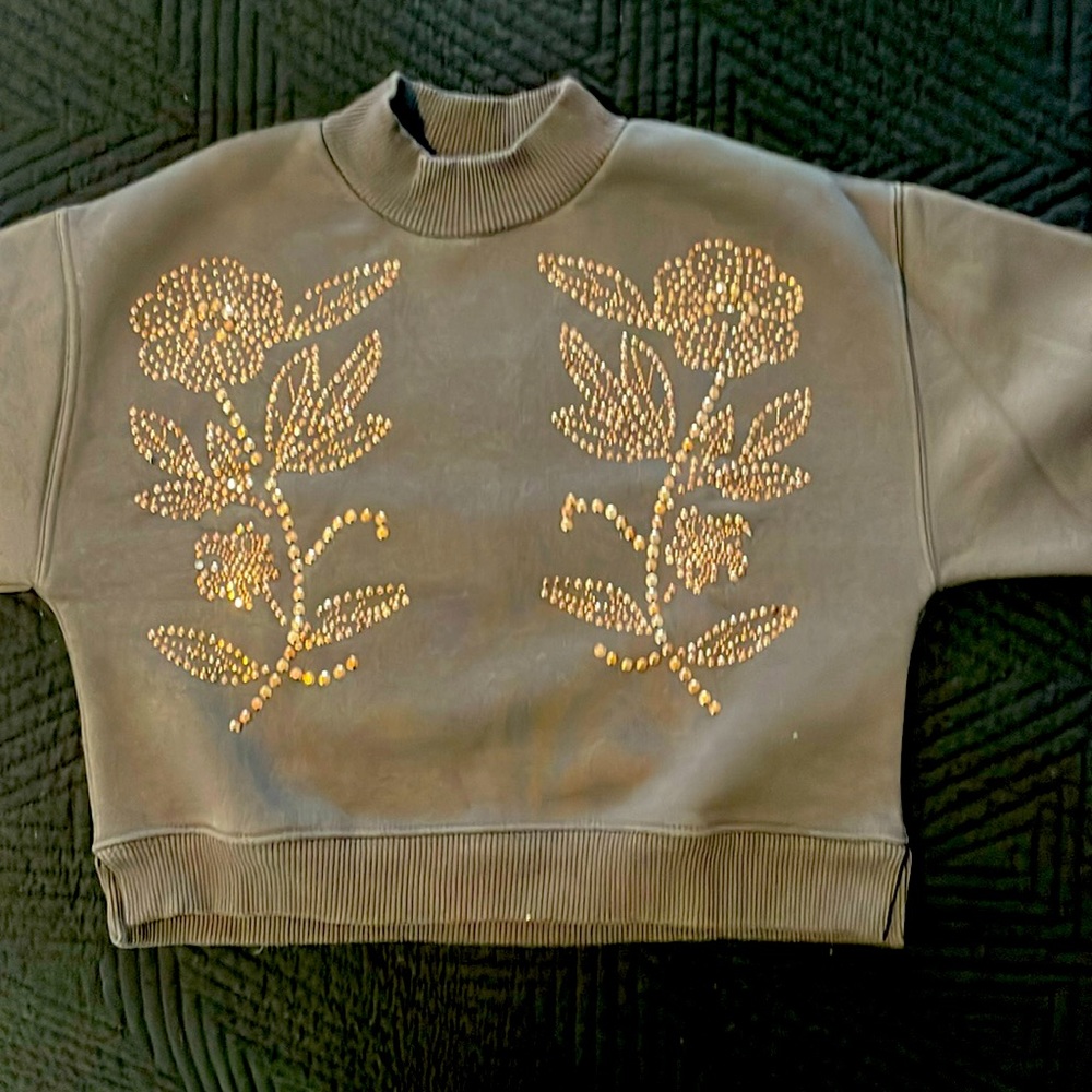 Girls dark gray with beading flower design